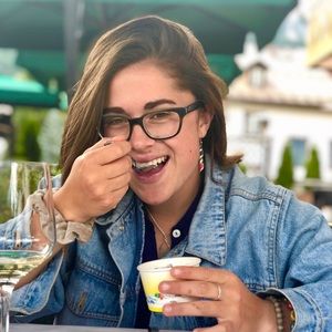 Meet your Posher, Emily